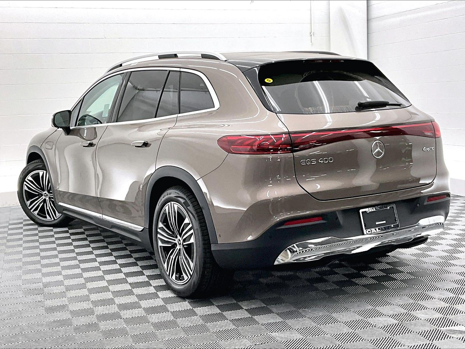 New 2026 Mercedes-Benz EQS 400 4MATIC SUV image 2