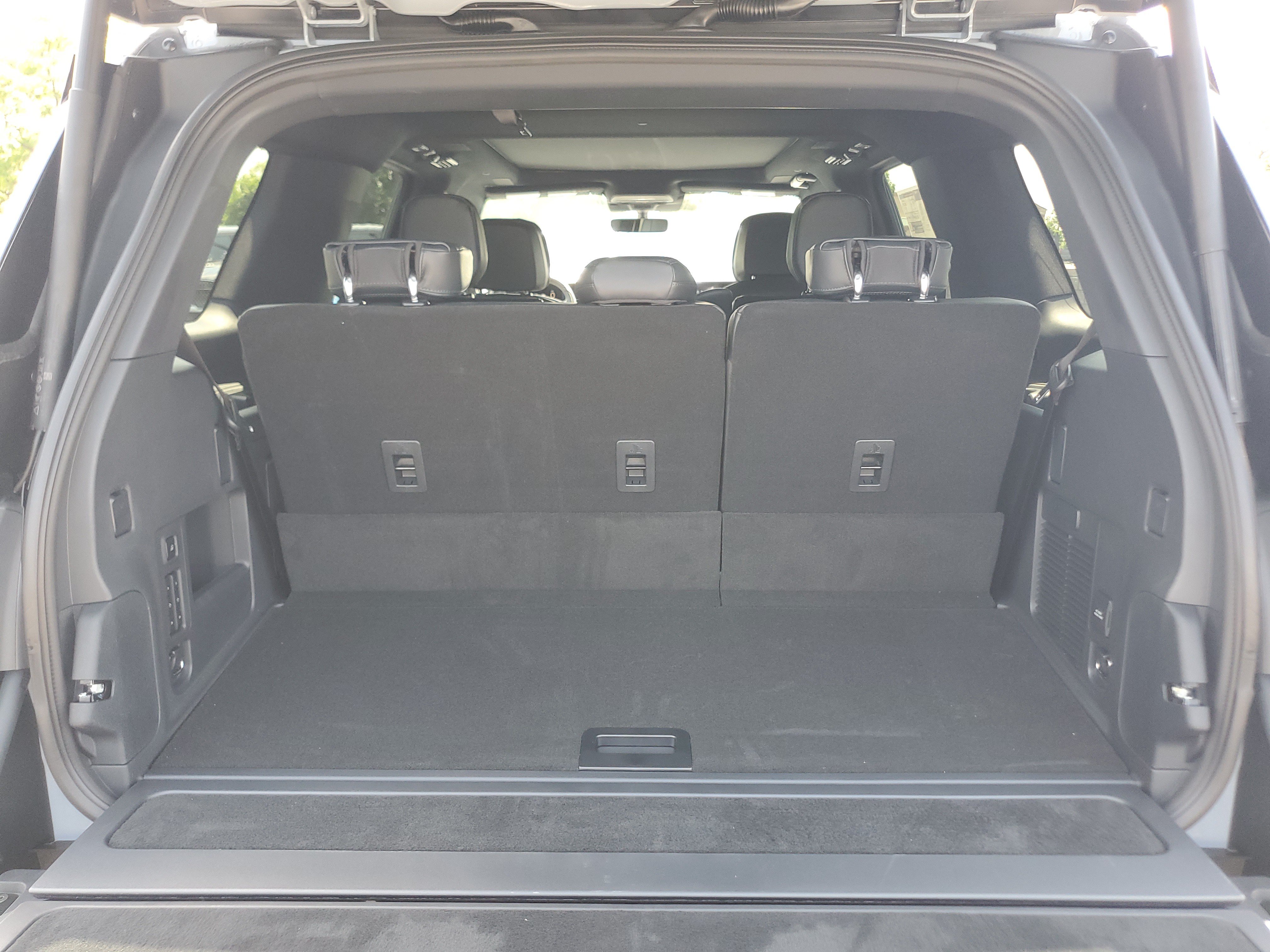New 2027 Lincoln Navigator Reserve w/ Jet Appearance Package AWD/4WD image 31