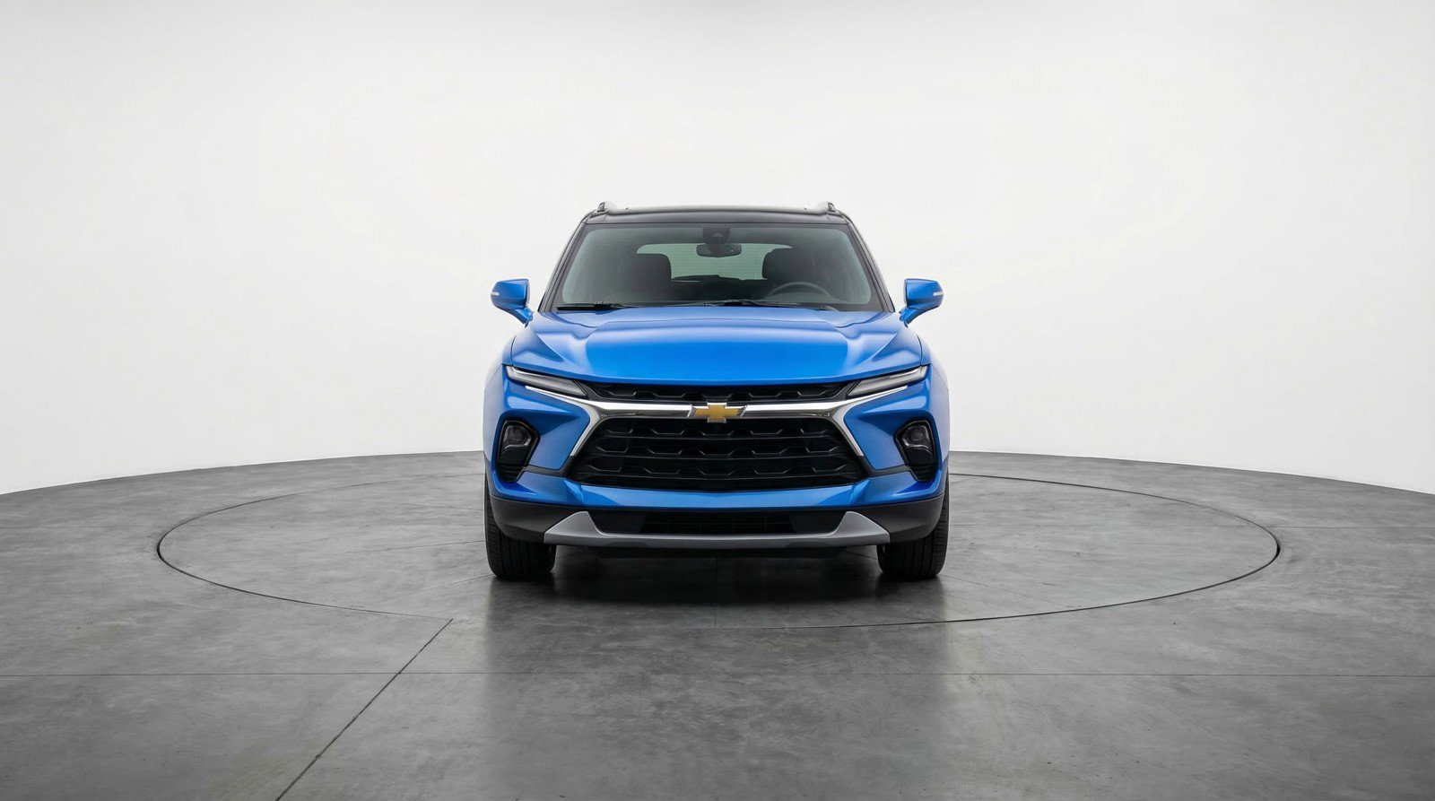 Used 2025 Chevrolet Blazer LT image 2