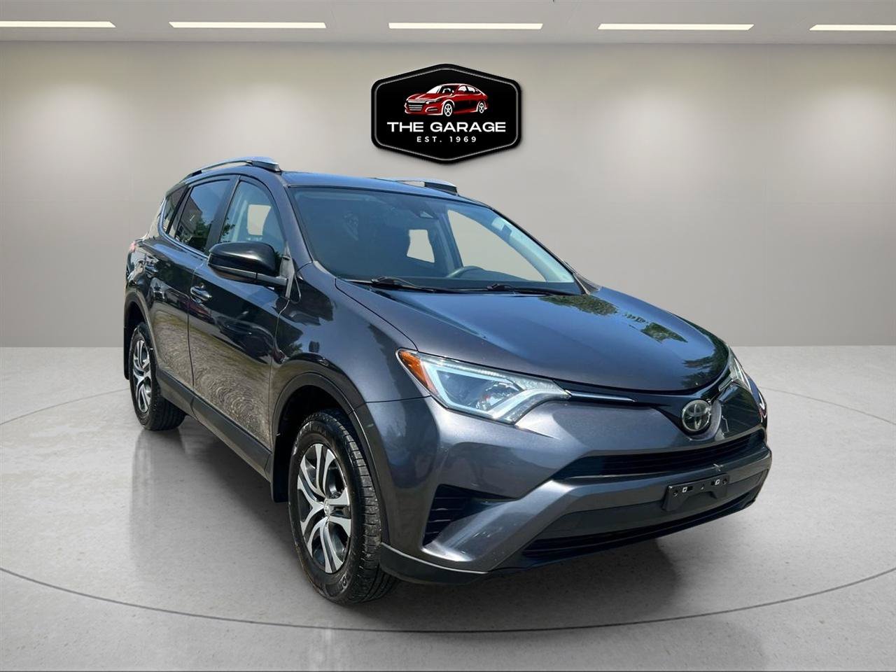 Used 2018 Toyota RAV4 LE w/ All Weather Liner Package AWD/4WD image 7