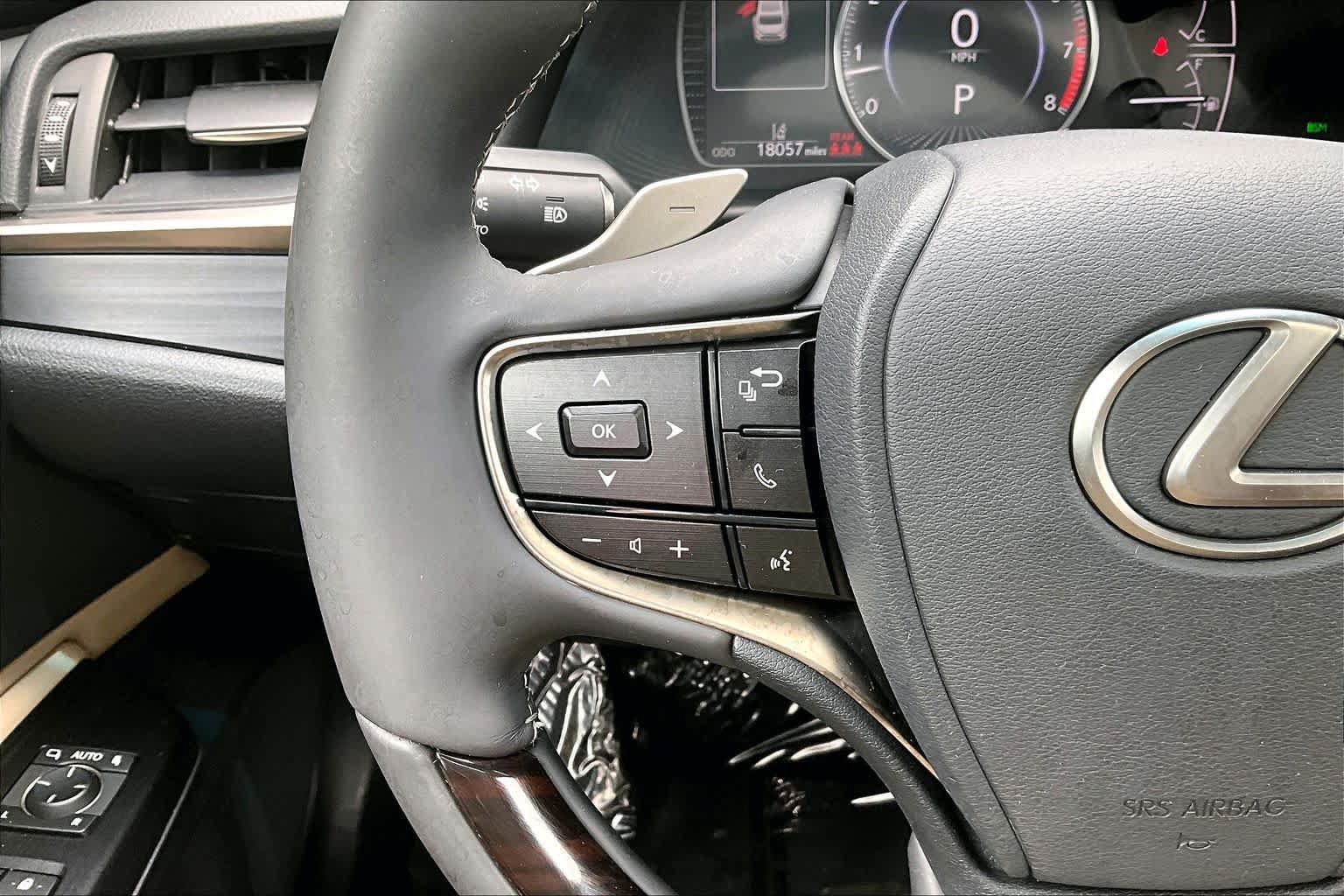 Used 2021 Lexus ES 350 w/ Premium Package FWD image 24