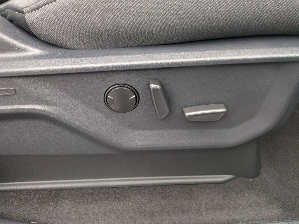 New 2024 Ford F150 XLT w/ Equipment Group 302A MID image 47