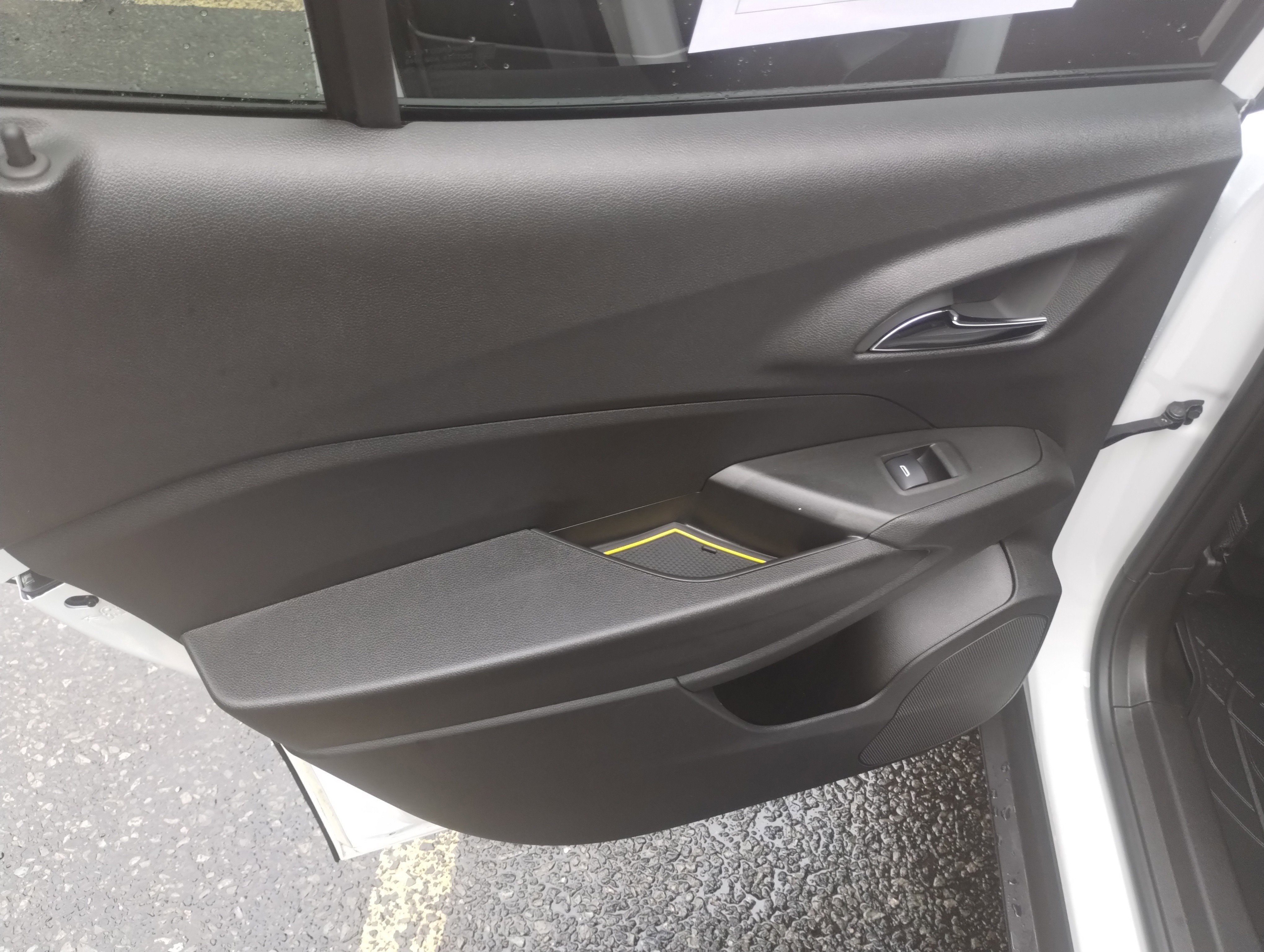 Used 2024 Chevrolet Trax LT w/ Driver Confidence Package image 16