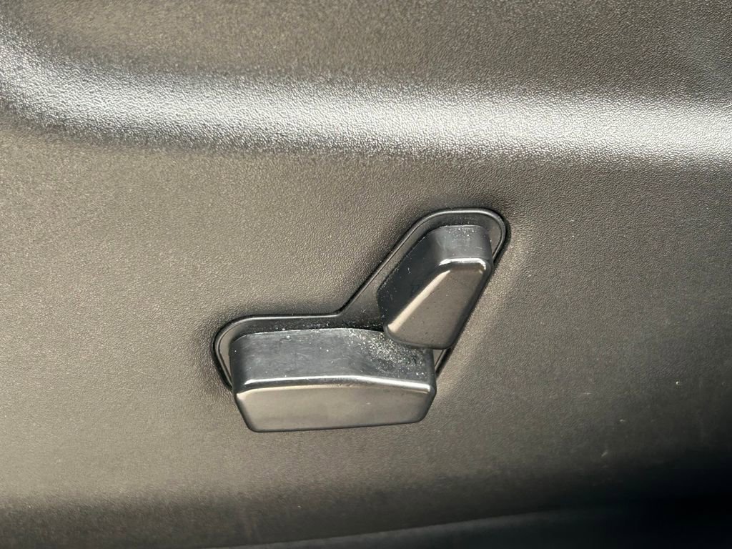 Used 2024 Dodge Durango GT image 29