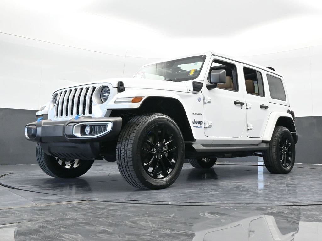 Used 2022 Jeep Wrangler Unlimited Sahara w/ Safety Group image 64