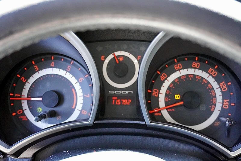 Used 2013 Scion tC FWD image 31