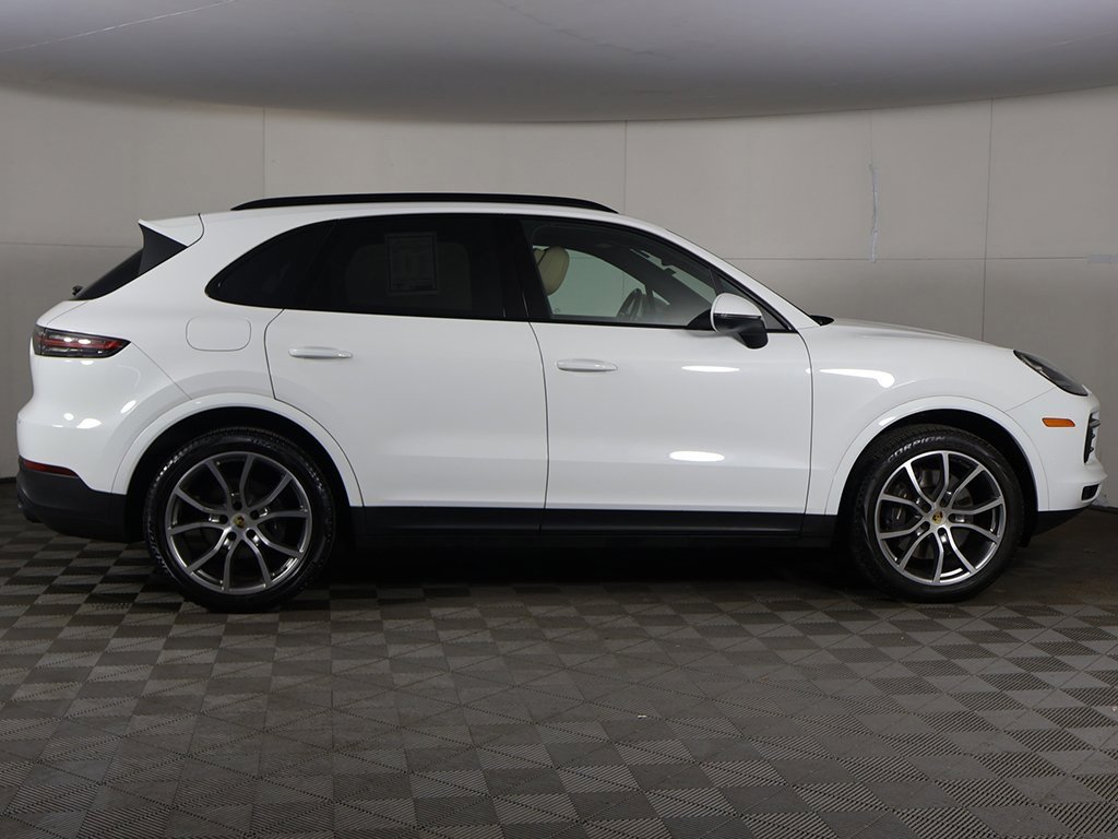 Used 2023 Porsche Cayenne Platinum Edition image 20