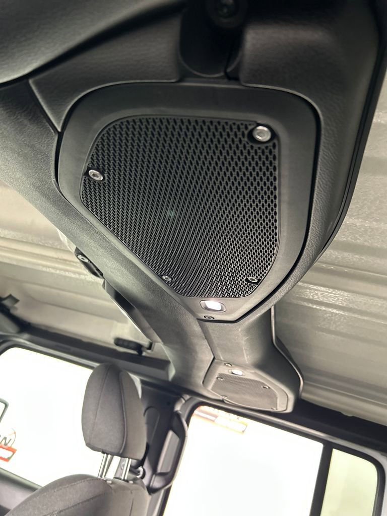 Used 2024 Jeep Wrangler Willys image 19