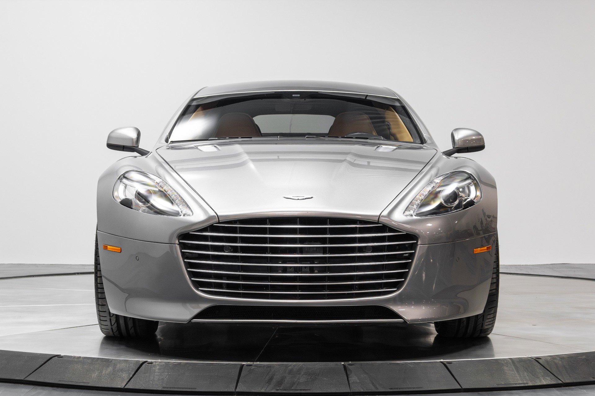 Used 2016 Aston Martin Rapide S image 39