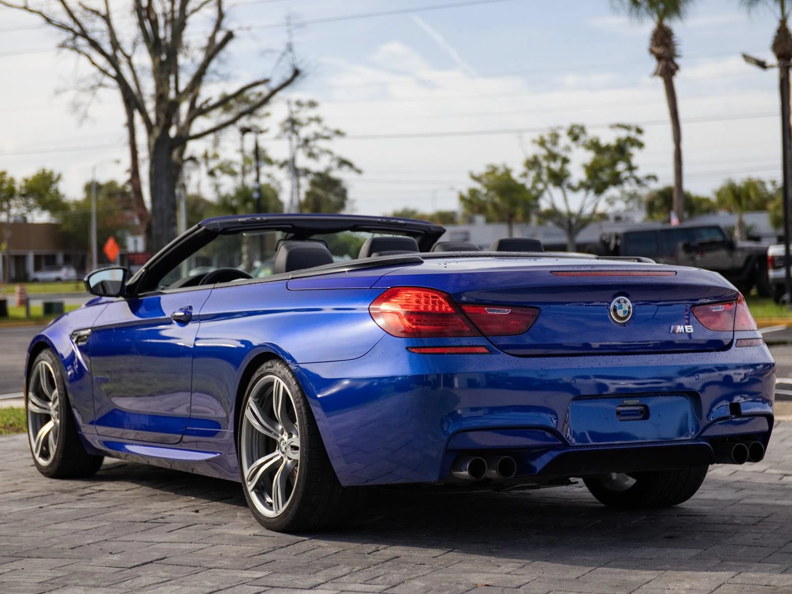 Used 2013 BMW M6 Convertible RWD image 4