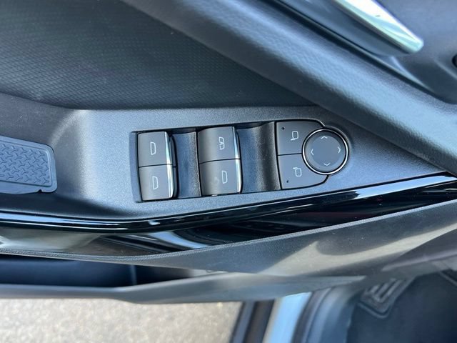 New 2027 Chevrolet Equinox RS w/ Convenience Package III AWD/4WD image 16