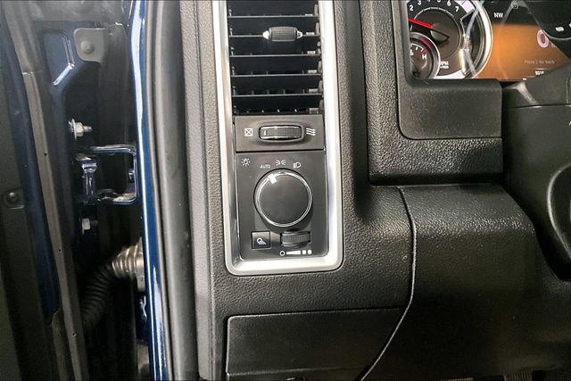 Used 2022 RAM 1500 Classic Warlock AWD/4WD image 39