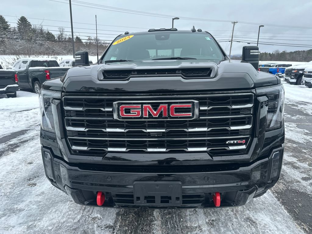 Used 2024 GMC Sierra 2500 AT4 w/ Technology Package image 8
