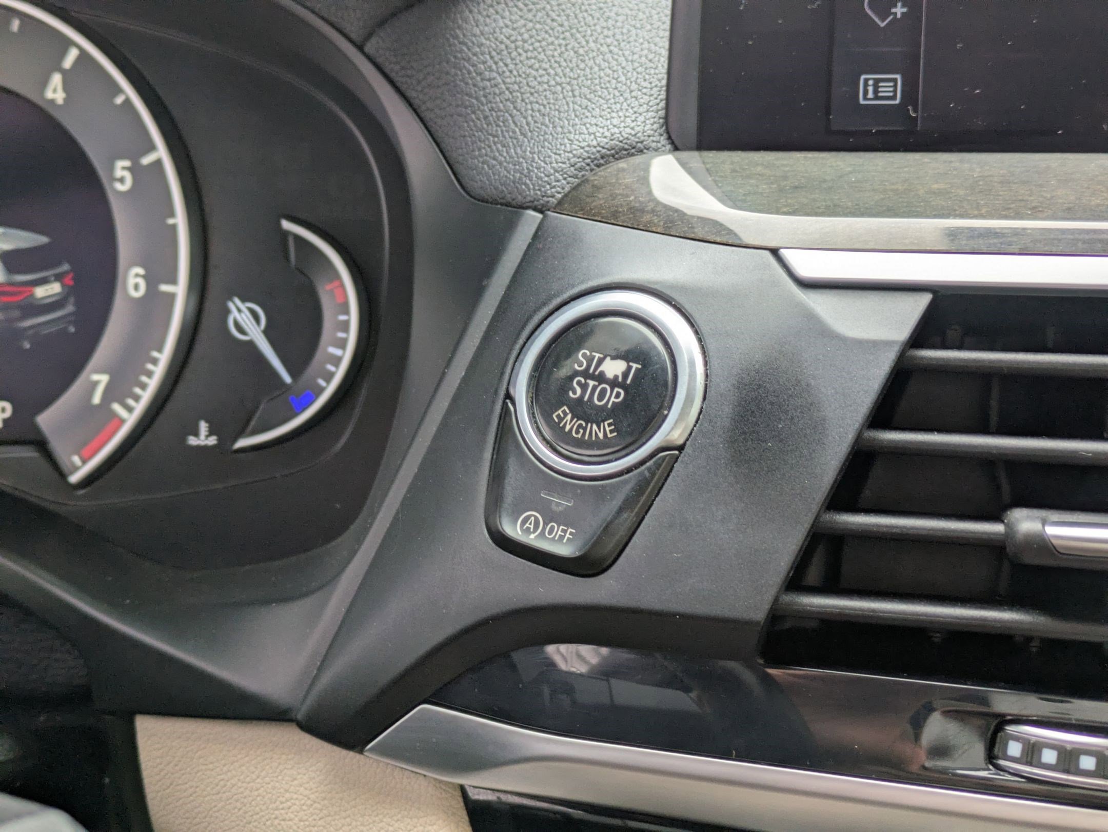 Used 2018 BMW X3 M40i image 20