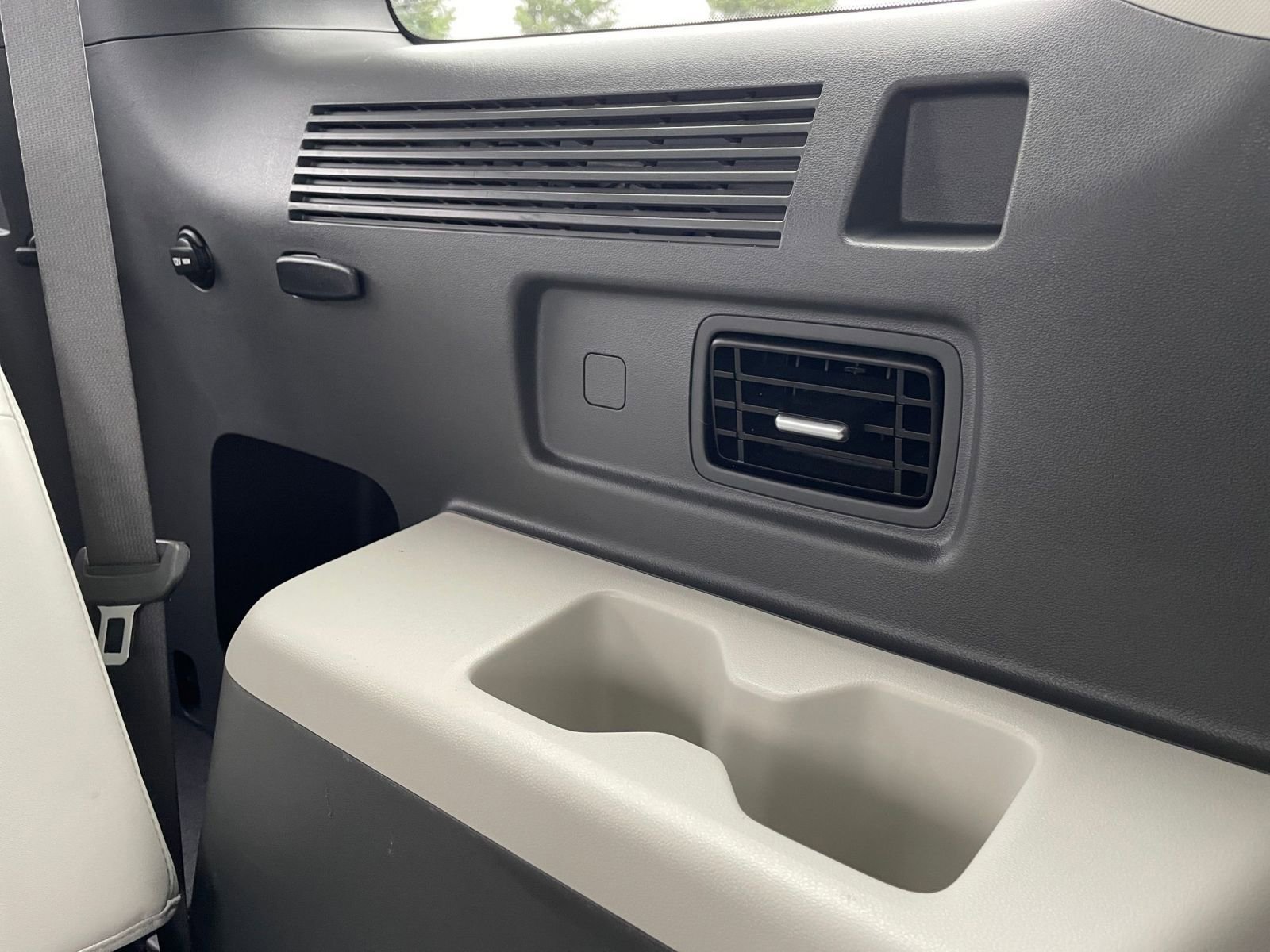 Used 2025 Hyundai Santa Fe SEL image 30