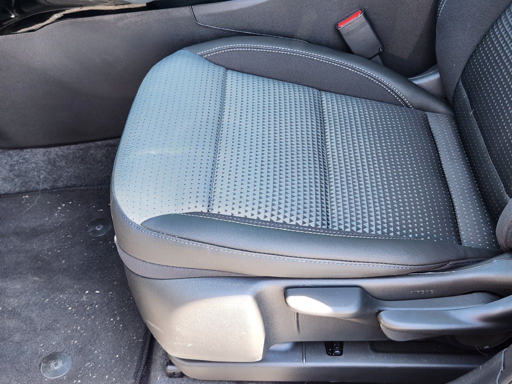 New 2026 Chevrolet Trax LT w/ LT Convenience Package FWD image 9