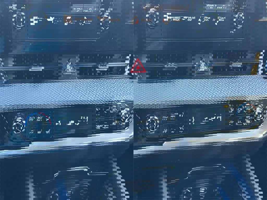 Used 2023 Kia Sportage LX image 22