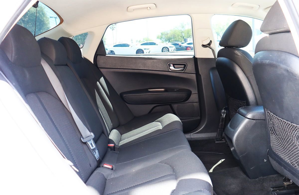 Used 2020 Kia Optima LX FWD image 26