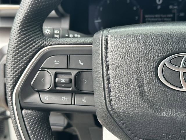 Used 2024 Toyota Tacoma TRD Off-Road AWD/4WD image 13