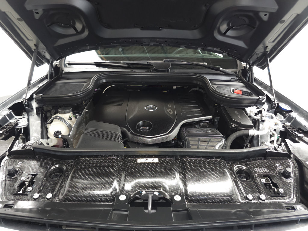 Certified 2025 Mercedes-Benz GLS 450 4MATIC image 36