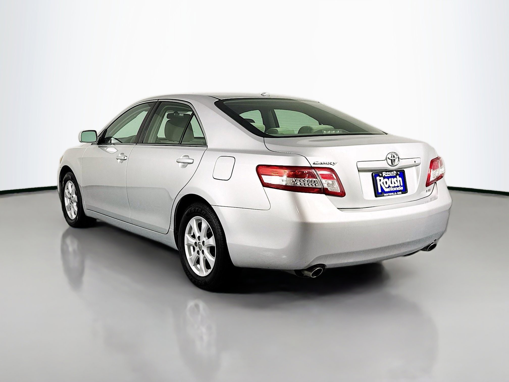 Used 2011 Toyota Camry LE w/ LE Extra-Value Pkg image 7