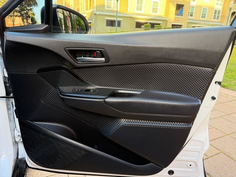 Used 2019 Toyota C-HR LE FWD image 48
