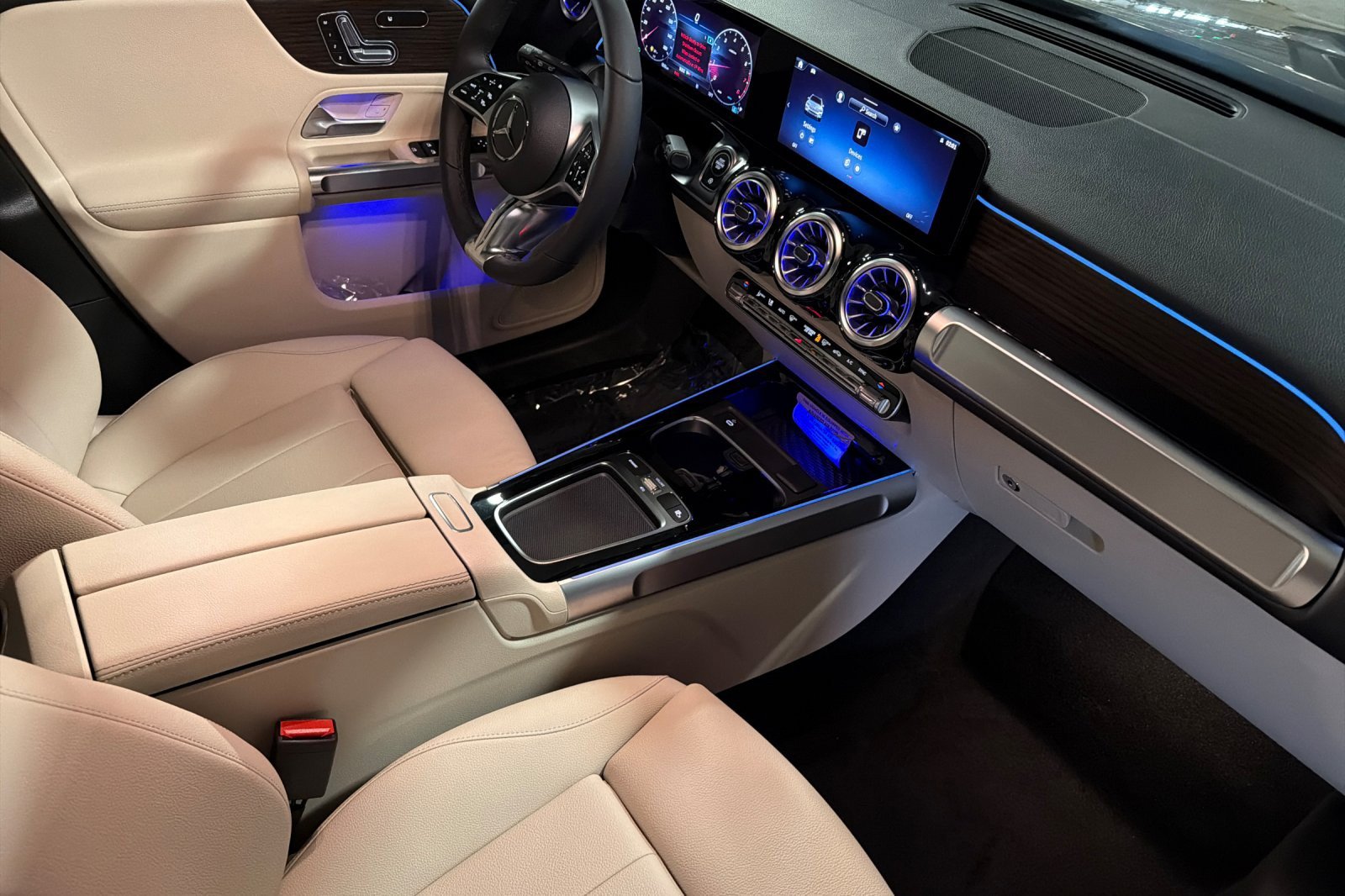 New 2026 Mercedes-Benz GLB 250 image 15