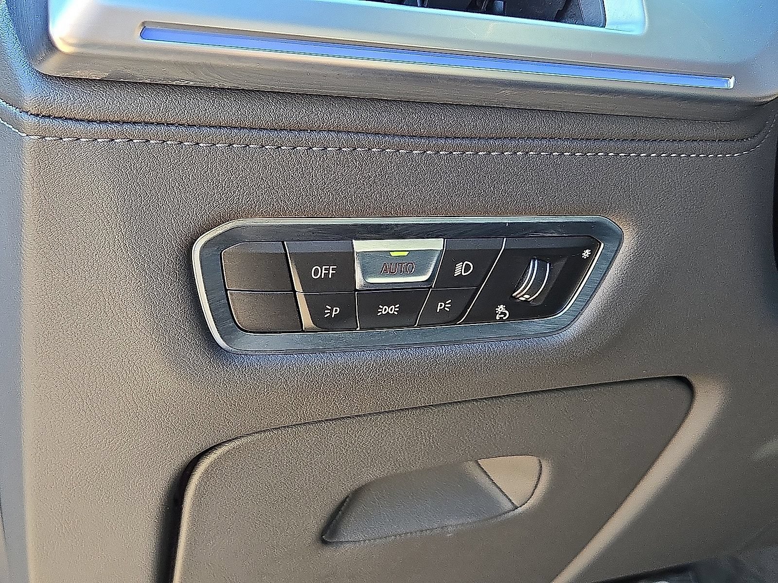 Used 2023 BMW XM AWD/4WD image 25