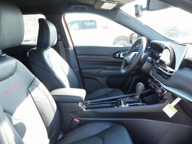 New 2026 Jeep Compass Trailhawk image 19