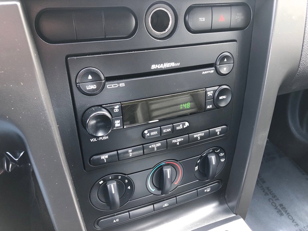 Used 2006 Ford Mustang GT image 33