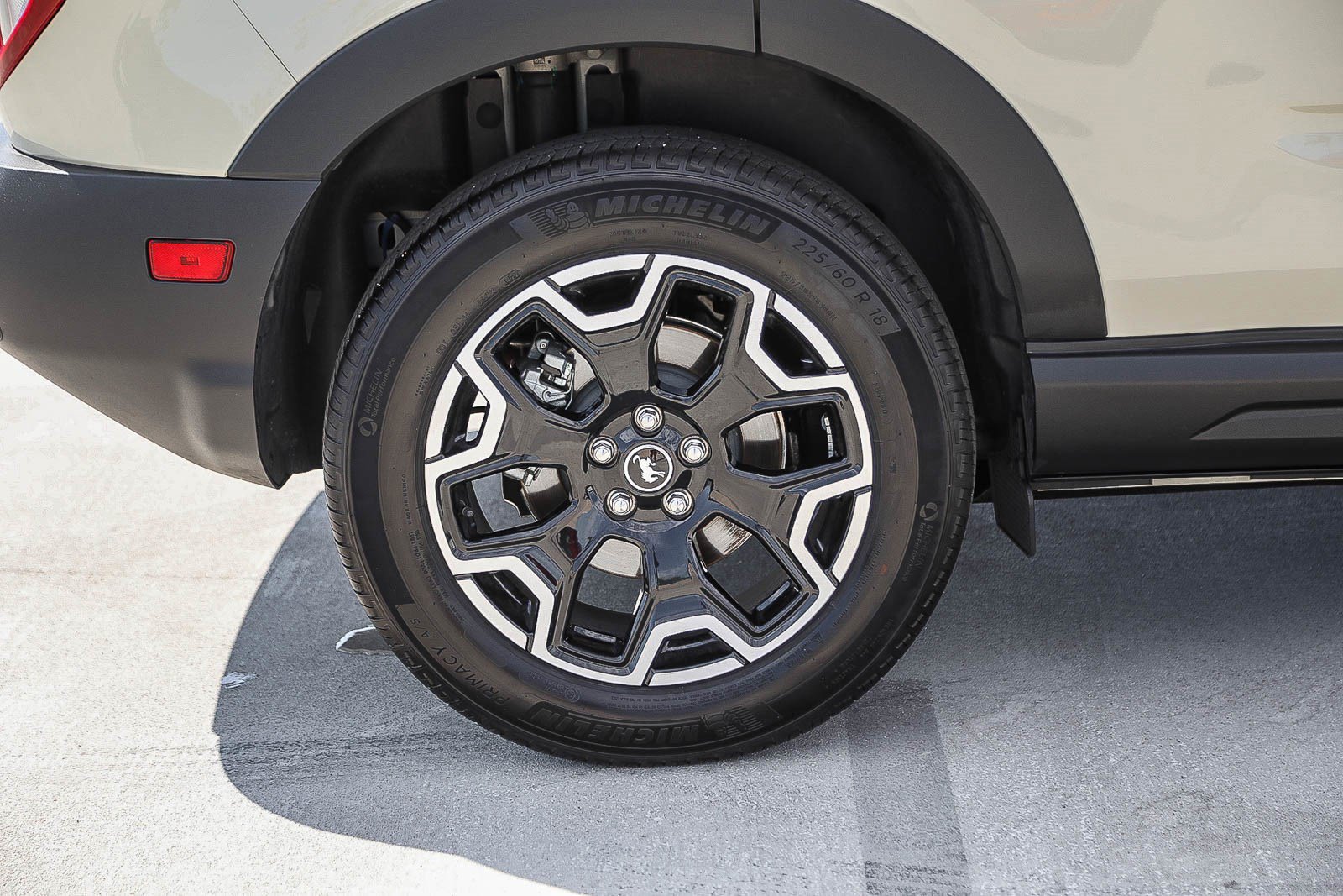 Used 2025 Ford Bronco Sport Outer Banks w/ Outer Banks Tech Package+ AWD/4WD image 11