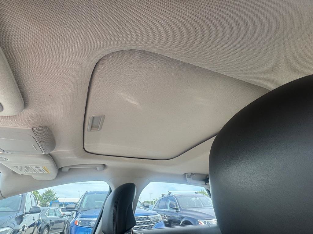 Used 2013 Lincoln MKZ FWD image 13