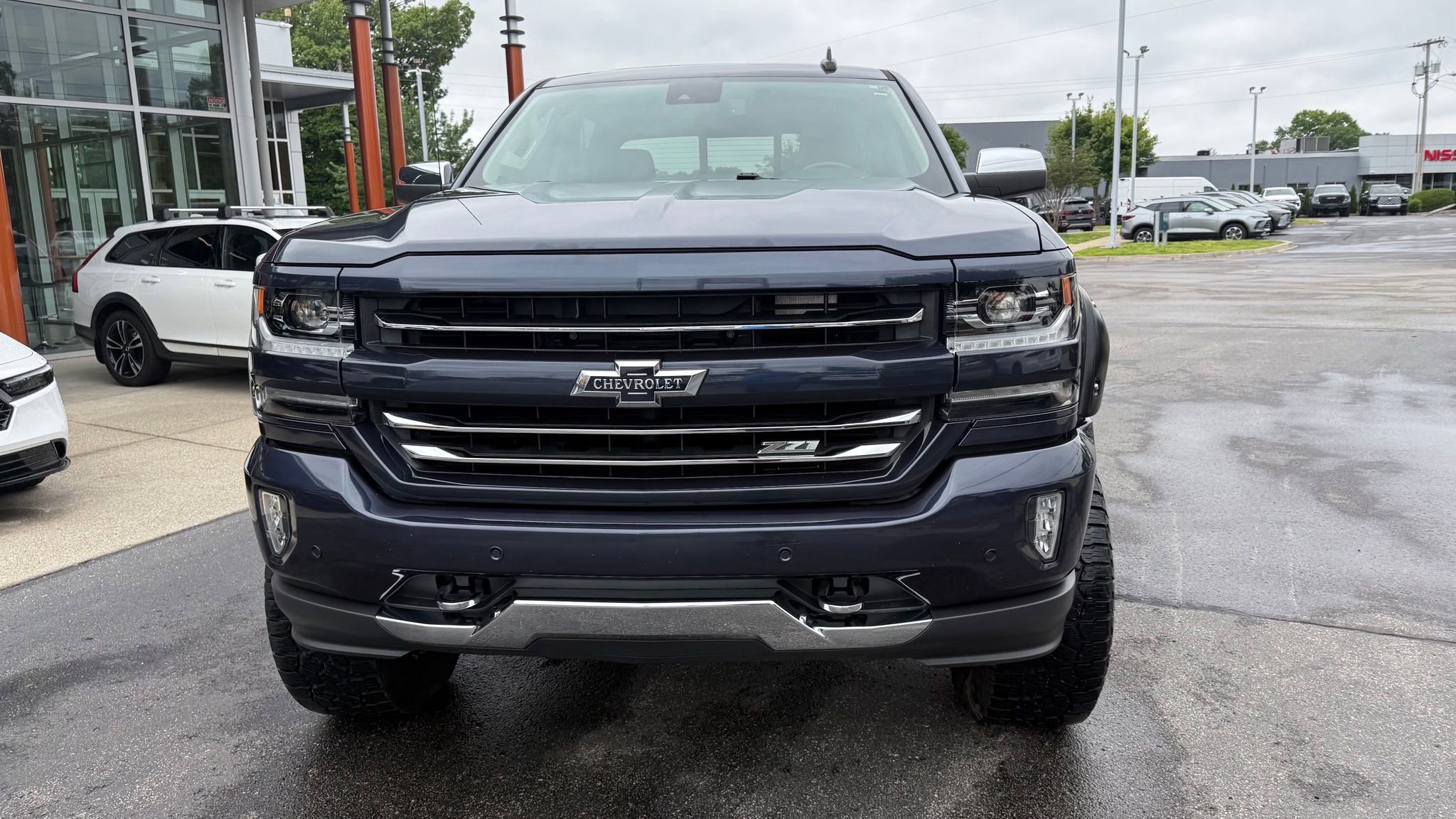 Used 2018 Chevrolet Silverado 1500 LTZ Z71 w/ Centennial Edition AWD/4WD image 6