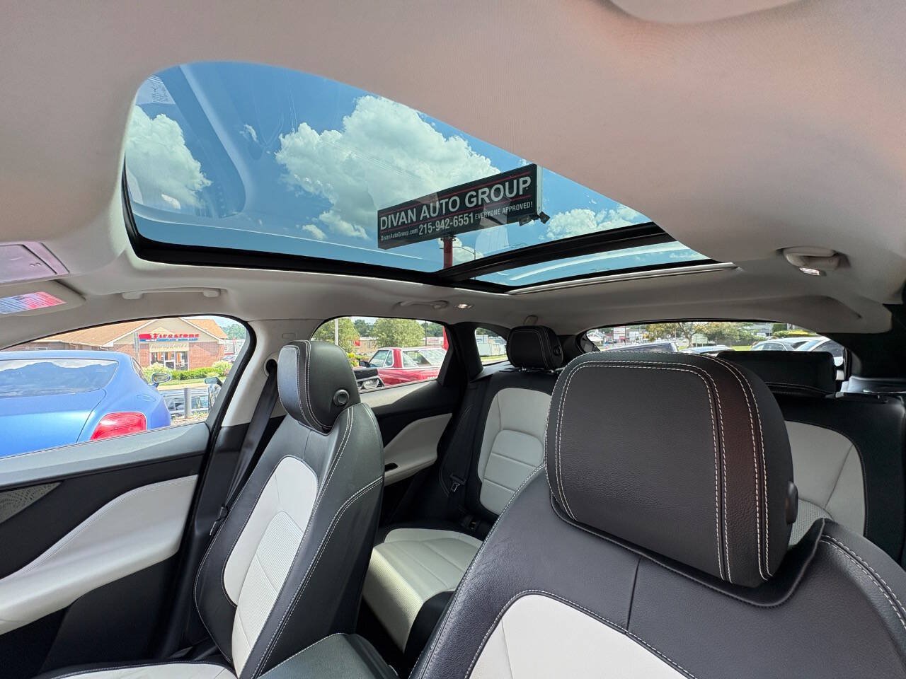 Used 2017 Jaguar F-PACE R-Sport AWD/4WD image 23