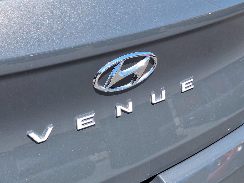 Certified 2024 Hyundai Venue SEL FWD image 29