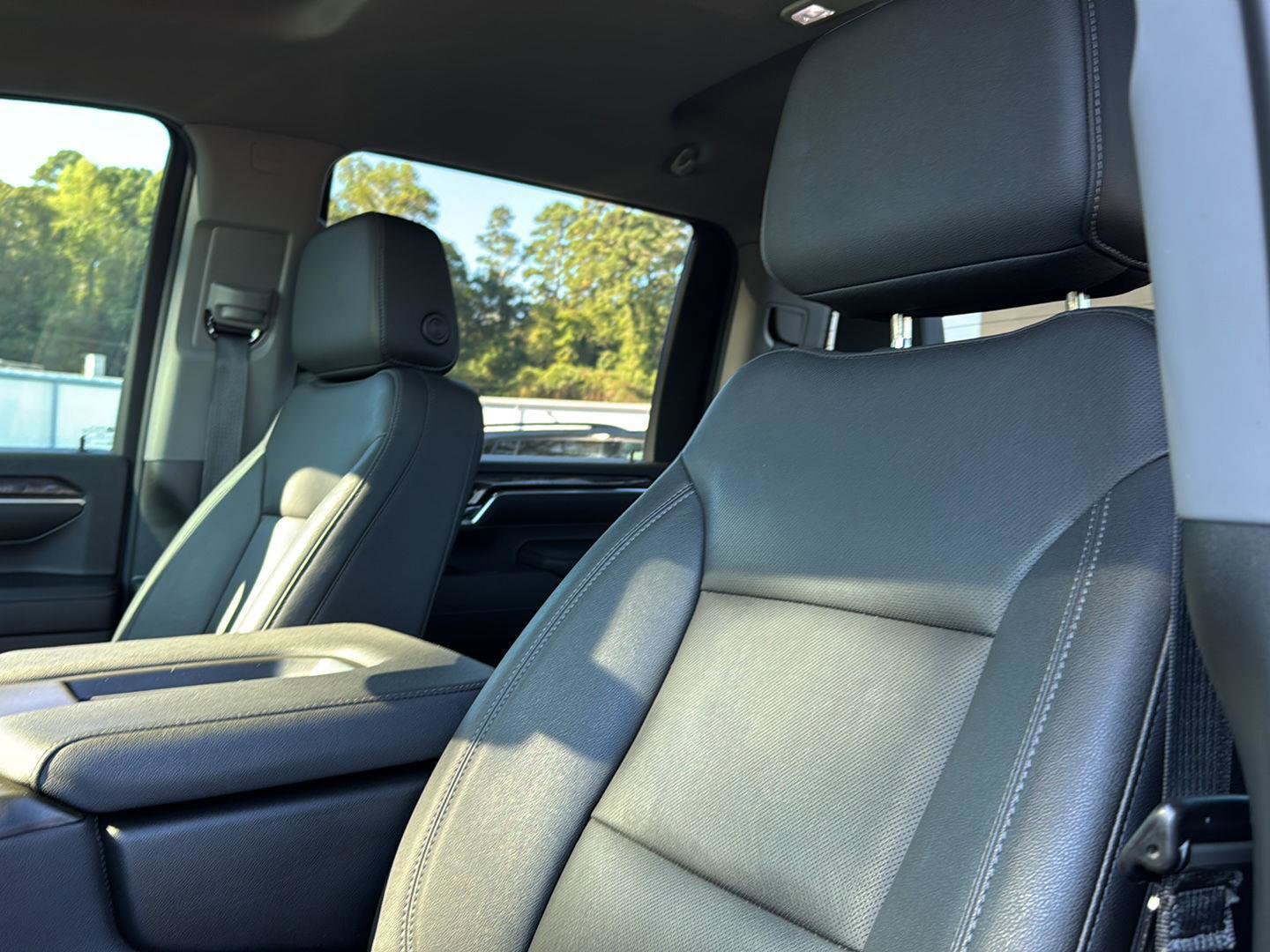 Used 2024 Chevrolet Silverado 2500 LTZ image 27