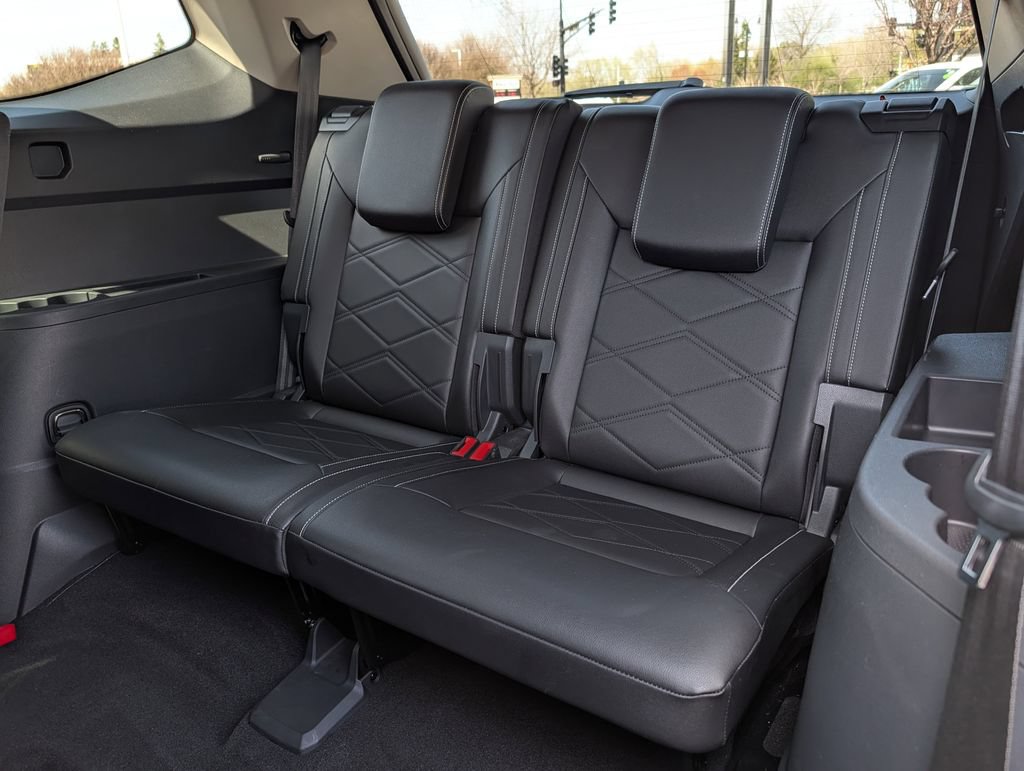 Used 2025 Volkswagen Atlas SE AWD/4WD image 26