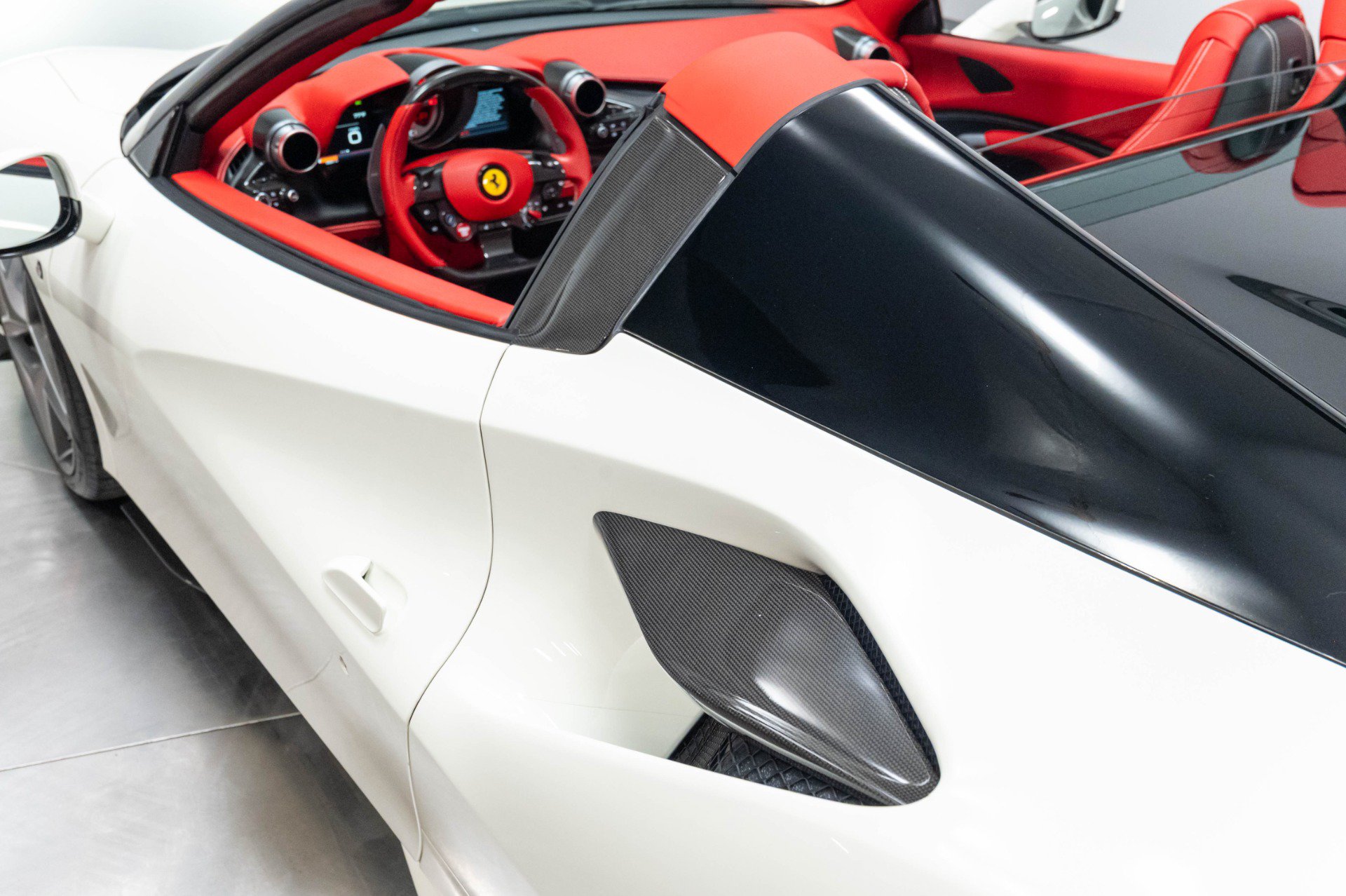 Used 2021 Ferrari F8 Tributo RWD image 52