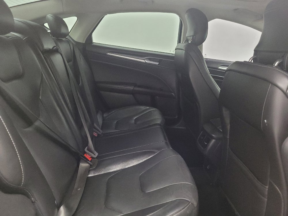 Used 2014 Ford Fusion Titanium FWD image 19
