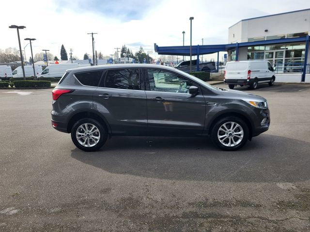 Used 2019 Ford Escape SE image 7