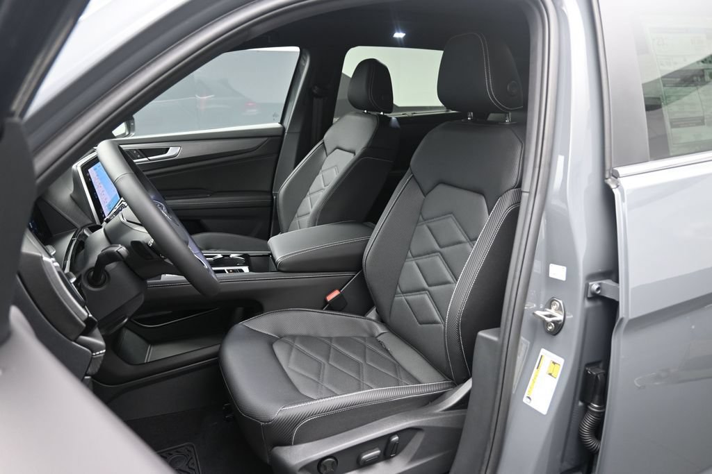New 2026 Volkswagen Atlas Cross Sport SE FWD image 15