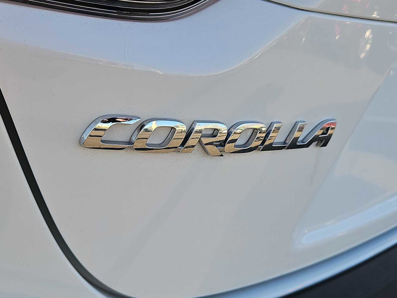 Used 2022 Toyota Corolla LE image 12