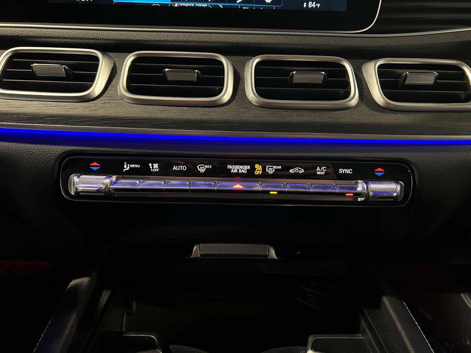 Used 2022 Mercedes-Benz GLE 350 4MATIC w/ AMG Line Exterior image 19