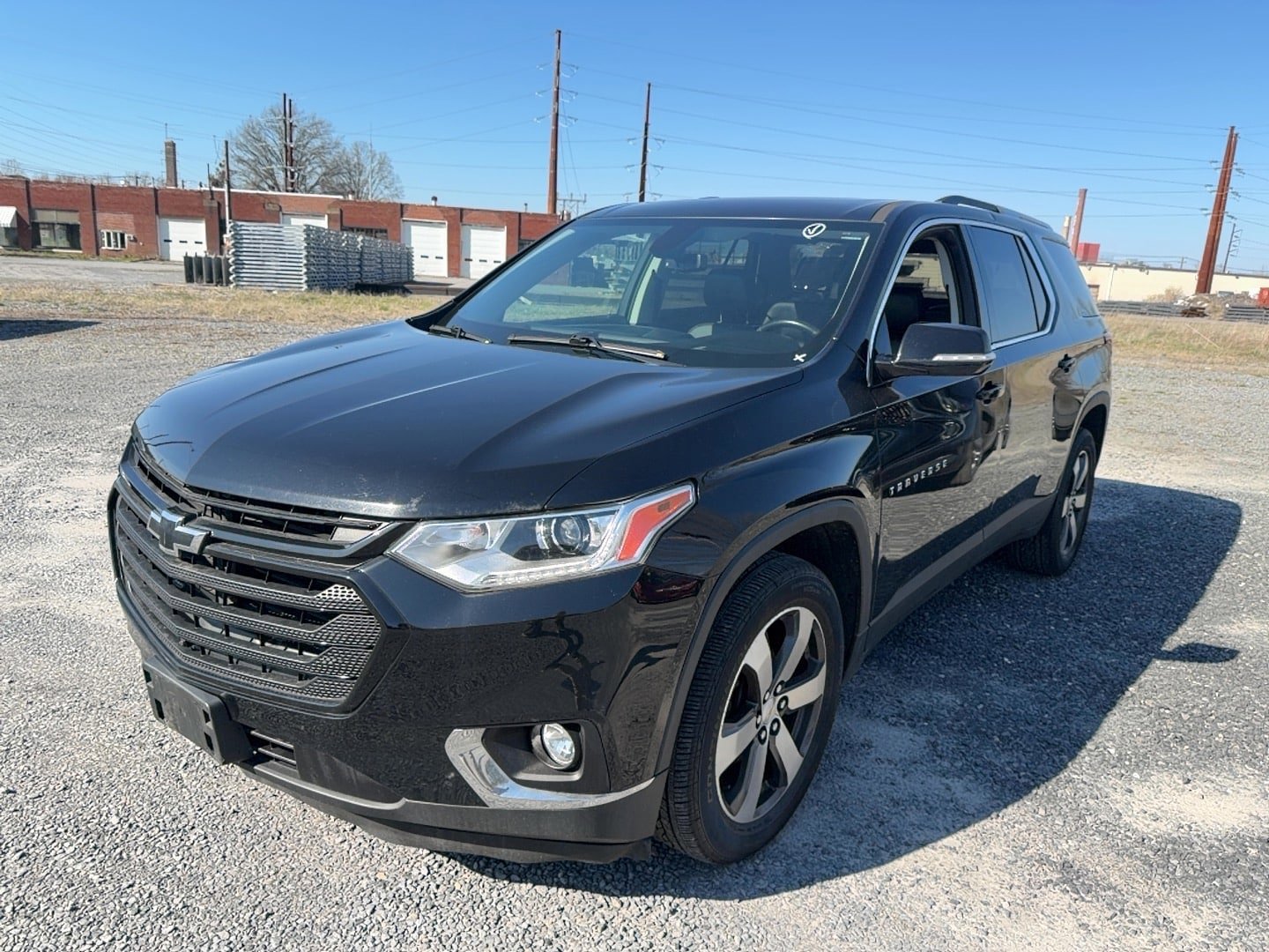 Used 2018 Chevrolet Traverse LT w/ LPO, Black Accent Package AWD/4WD image 1