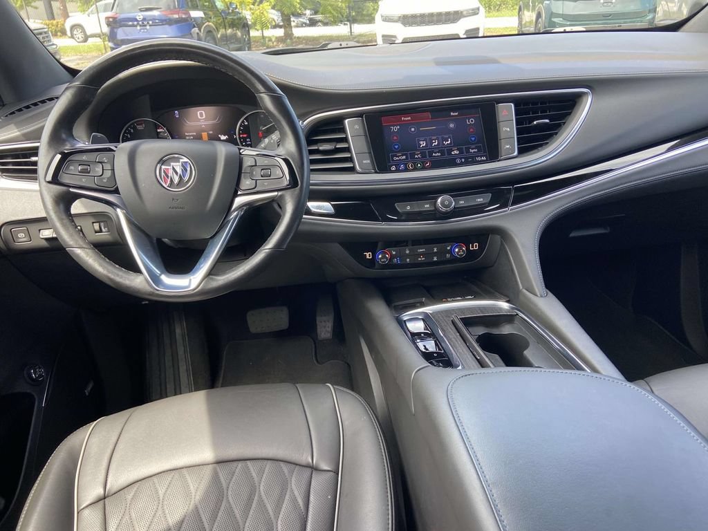Used 2023 Buick Enclave Avenir w/ Avenir Technology Package FWD image 10
