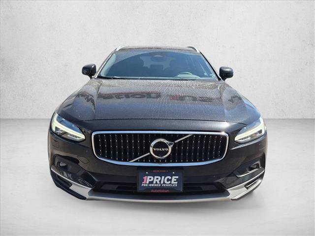 Used 2022 Volvo V90 B6 Cross Country w/ Advanced Package AWD/4WD image 2