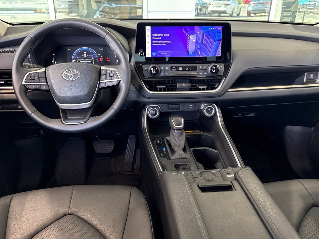 Certified 2024 Toyota Grand Highlander FWD image 34