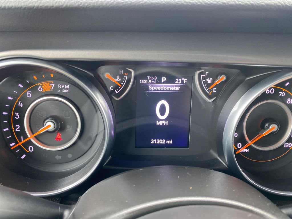 Used 2023 Jeep Wrangler Sport image 16