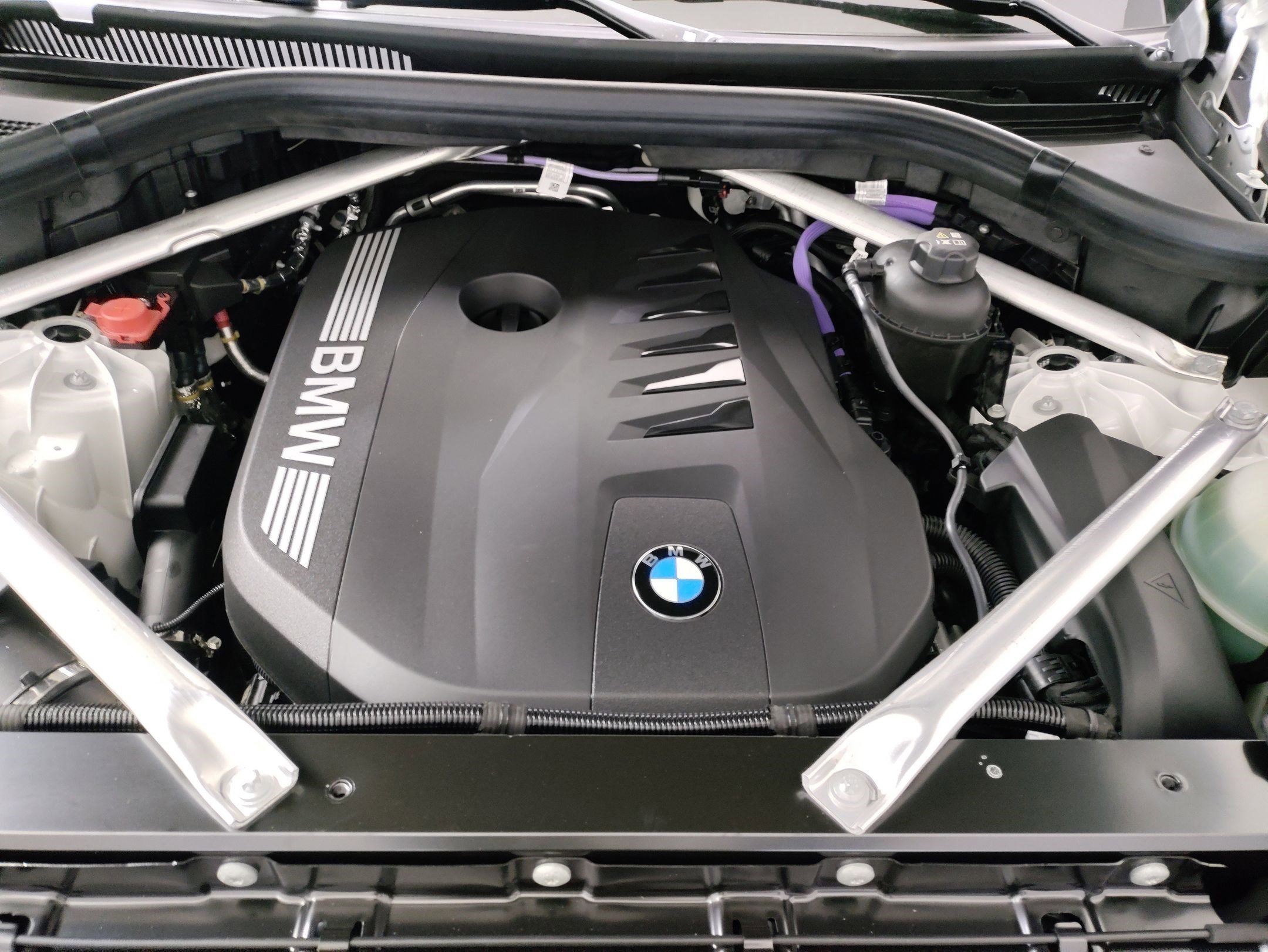 Used 2026 BMW X5 sDrive40i w/ Parking Assistance Package image 24