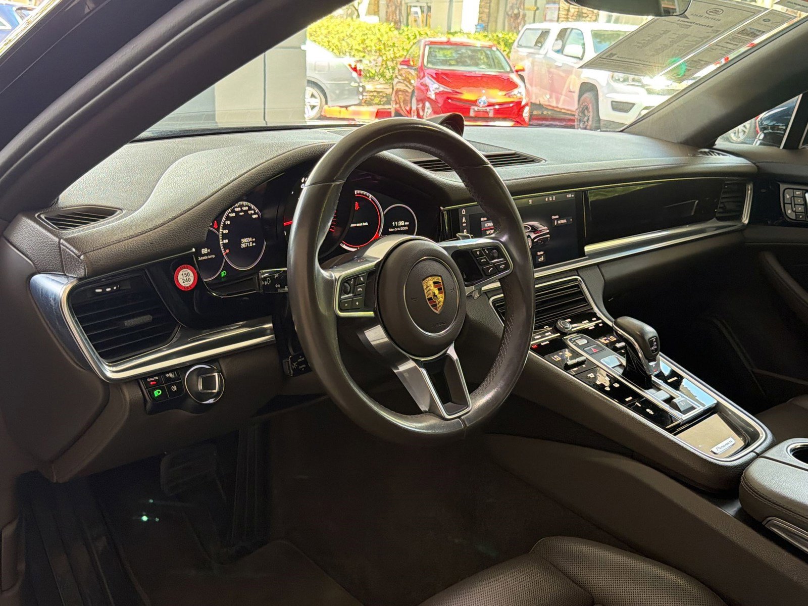 Used 2018 Porsche Panamera 4 AWD/4WD image 4